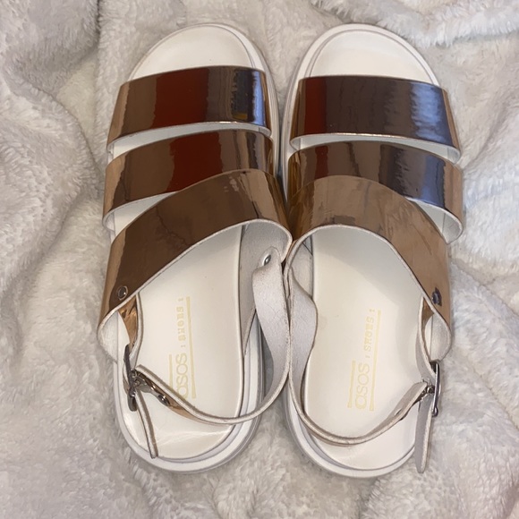 ASOS bronze platform sandals - Picture 2 of 6